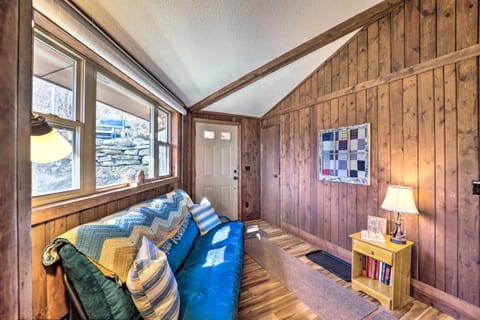 Beech Mountain Cabin Rental with Deck! House in Beech Mountain