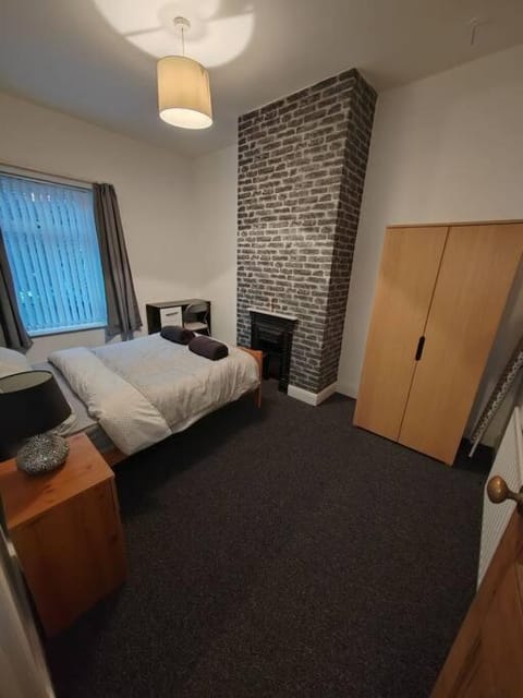 Church View house,2bed,brighouse central location Apartment in Calderdale