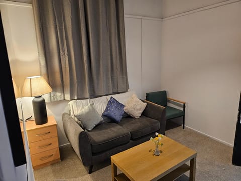 Skyline Queen's suites 203 Condominio in Swansea