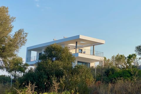 VILLA PINEA - Newly built modern villa few minutes from the beach - Villa in Lefkada, Lefkada Municipality, Greece