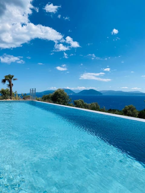 VILLA PINEA - Newly built modern villa few minutes from the beach - Villa in Lefkada, Lefkada Municipality, Greece