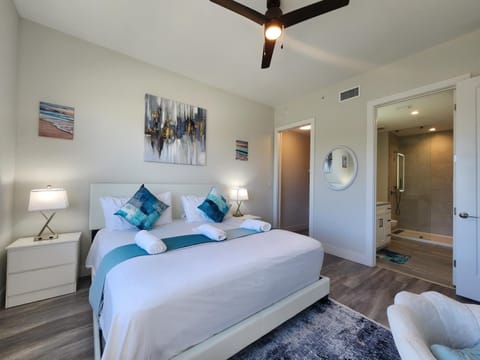 Lux place and cozy 3Beds 2Rooms enjoy life in WPB Gym, EV Station Nearby the downtown and beaches Copropriété in West Palm Beach