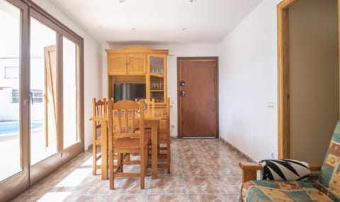 R145 Holiday house close to the beach in Roda de Bara Villa in Baix Penedès