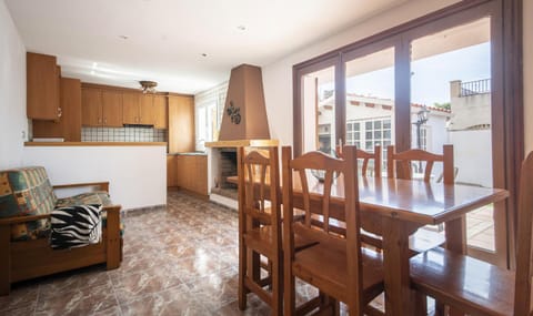 R145 Holiday house close to the beach in Roda de Bara Villa in Baix Penedès