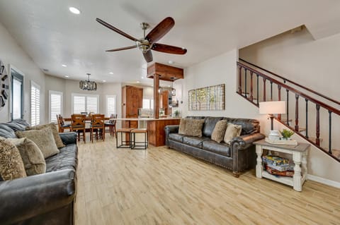 Family-Friendly Flagstaff Home with Hot Tub Casa in Flagstaff