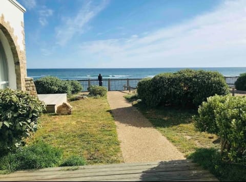 Natural landscape, Garden, Garden, View (from property/room), Garden view, Sea view