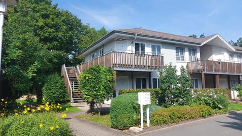 Property building, Spring, Garden