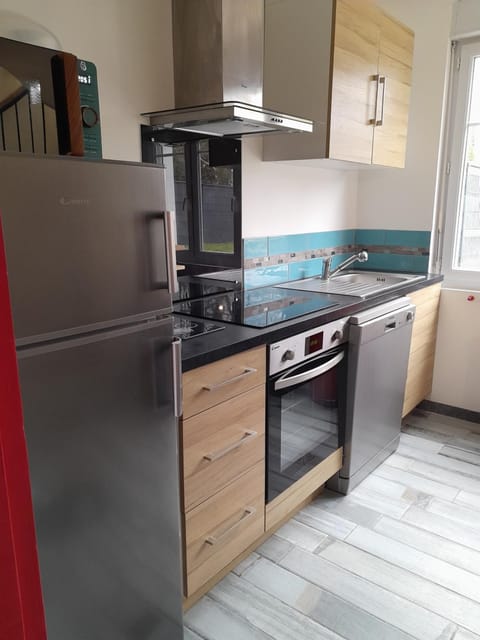 Kitchen or kitchenette, dishwasher, minibar, pet friendly, stove