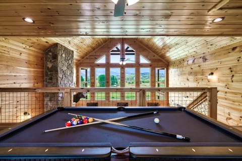 Billiard, Game Room