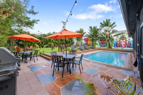 Unique super cozy,Bohemian Paradise with Heated Pool and positive energy Villa in Pompano Beach