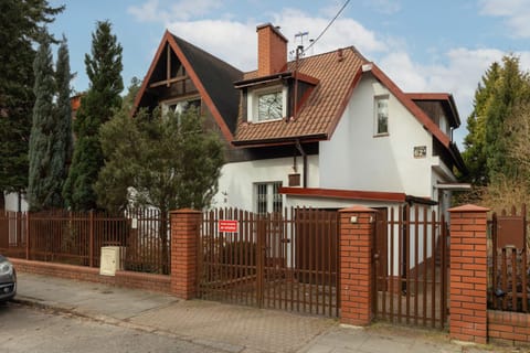 Quiet Bemowo House with Garden by Renters House in Warsaw