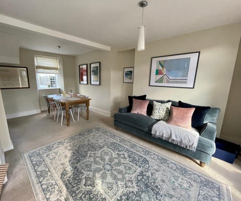 Three bedroom holiday house Porthleven, Cornwall. Close to shops and beach House in Porthleven