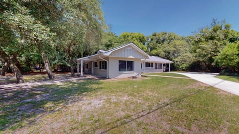 BRADFIELD - 4-Bedroom Home home House in Camden County