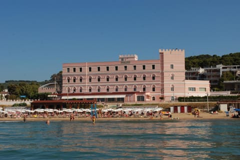 Property building, Day, Natural landscape, Beach, Sea view