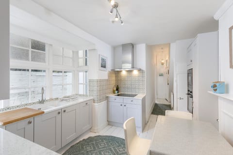 Hove garden flat, pet friendly Apartment in Hove