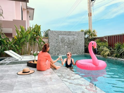 Southern Peak Pool Villa Huay Yai Pattaya Villa in Pattaya City