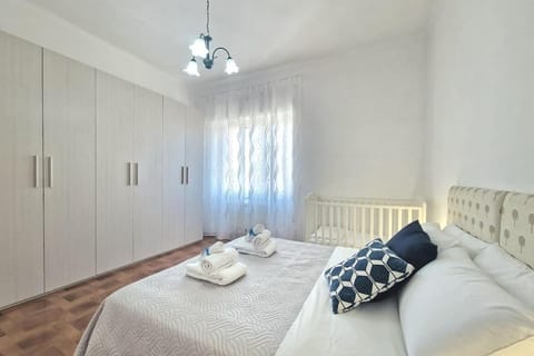 [Pochi Passi dal Mare]Ampia Casa & Cortile privato Apartment in Porto Sant'Elpidio