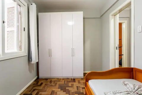 Bedroom, wardrobe