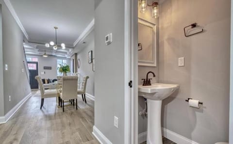 Bathroom, Dining area