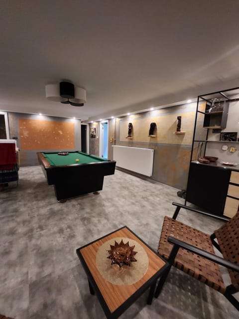 Billiard, Darts, Game Room, Karaoke