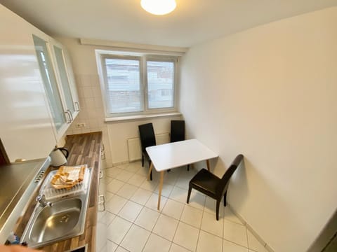 Voll ausgestattete 3-Zimmer-Wohnung bei den Designer Outlets,VW, Autostadt & HBF Apartment in Wolfsburg