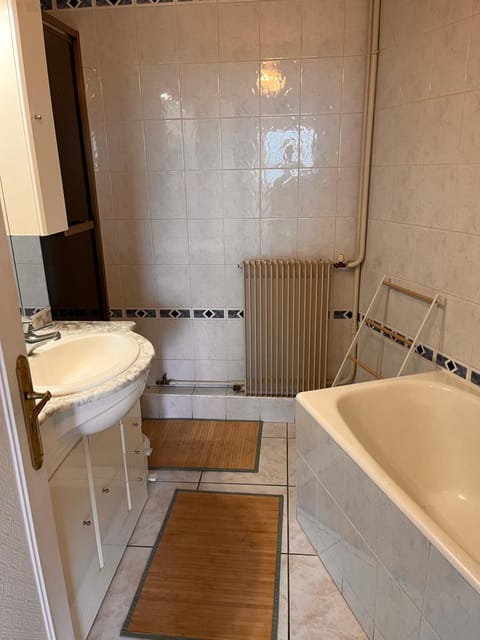 Appartement lumineux centre ville Apartment in Centre-Val de Loire