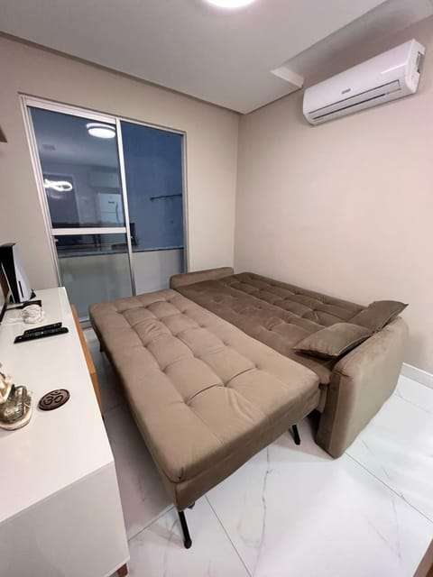 TV and multimedia, Living room, Seating area, air conditioner