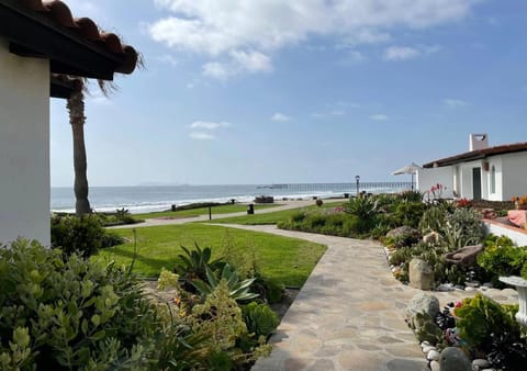 WIVC La Paloma Resort - Your Vacation Escape to Rosarito, Swimming Pool & Short Walk To The Beach Apartment in Rosarito