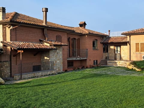 Property building, Garden, Garden view