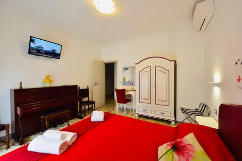 Floral Holiday Apartment in Minori