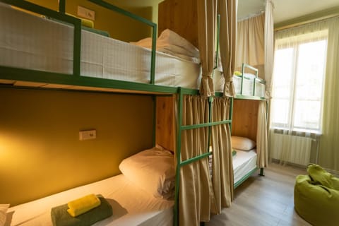 Photo of the whole room, bunk bed