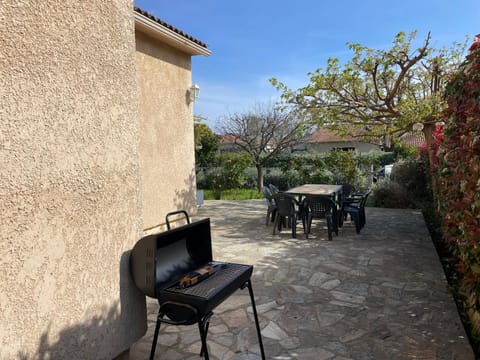 Patio, Garden, Garden view