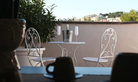 Balcony/Terrace, Balcony/Terrace