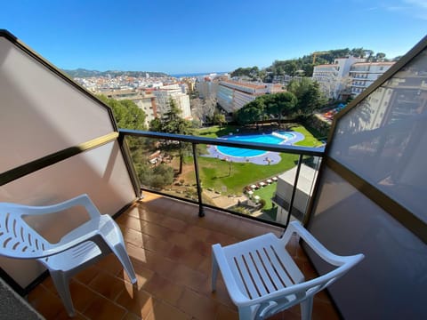 Balcony/Terrace, Pool view