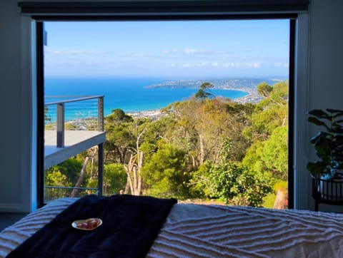 Bed, Bedroom, Sea view