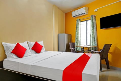 OYO Relaxe Lodge Hotel in Pune