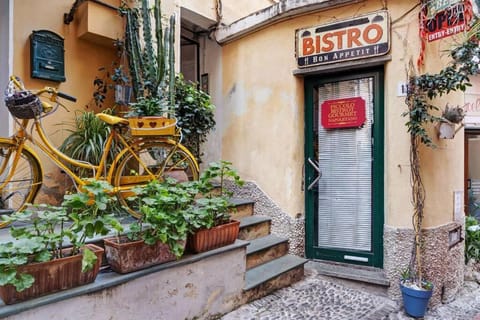 Facade/entrance, Day, Lounge or bar, Evening entertainment, Entertainment