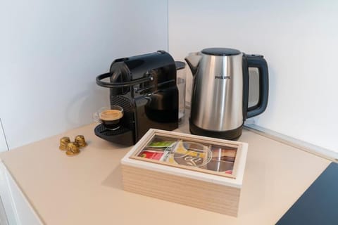 Coffee/tea facilities, Kitchen or kitchenette