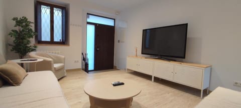 Communal lounge/ TV room, Living room