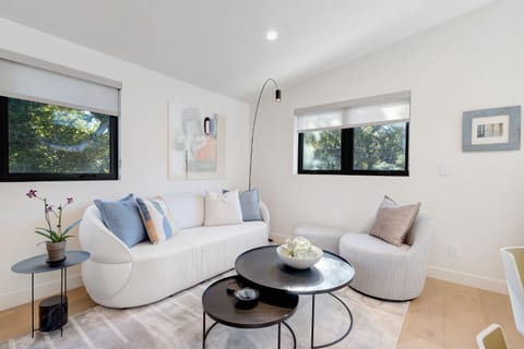 Dazzling Modern Home Close to Downtown Palo Alto and Stanford Copropriété in East Palo Alto