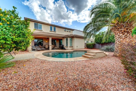 Updated Gilbert Home with Pool and Community Amenities House in Gilbert