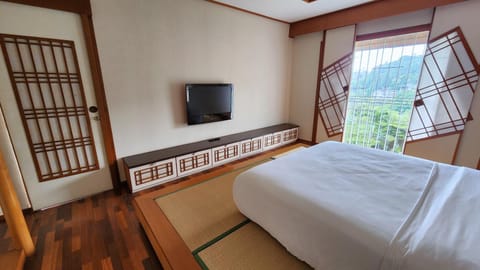 Japanese Style Villa at Dago Bandung 4BR Soo Maison Villa in Lembang