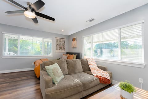 The Sunset Studio - A Picturesque Stay! Apartment in Citrus Heights