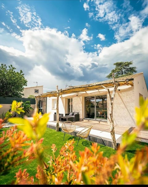 Patio, Spring, Day, Garden, Garden view