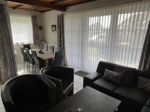 Living room, Seating area, Dining area