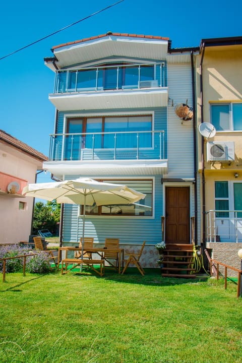 Summer Blue - Holiday House Villa in Dobrich Province, Bulgaria