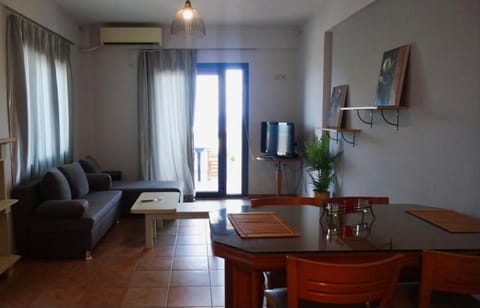 Sunset Apartments Ikaria Apartment in Icaria