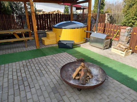 Patio, Hot Tub