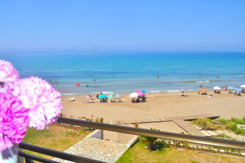 Garden, View (from property/room), Balcony/Terrace, Beach, Area and facilities