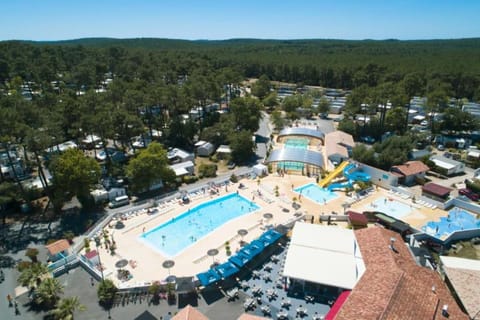 Bird's eye view, Swimming pool